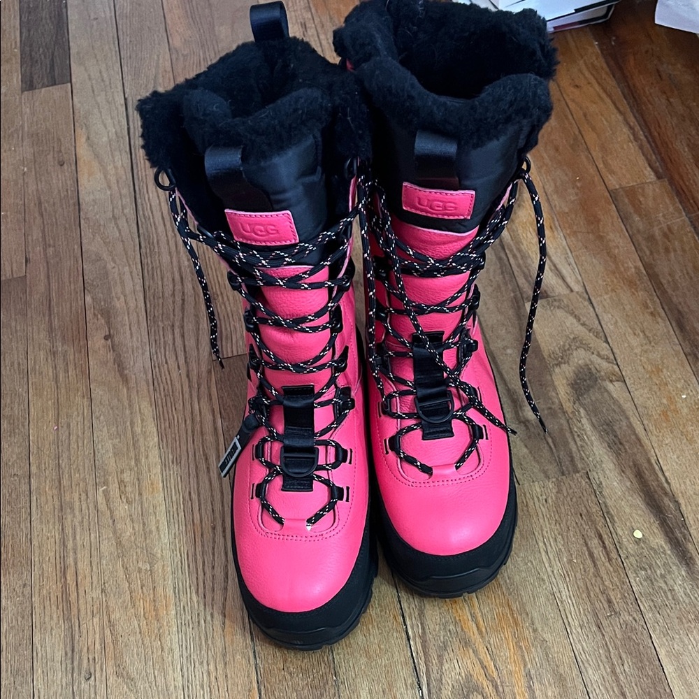 UGG extreme gore-tek Pink and Black Lace-Up ski Boots -32°c 8 m 9 w - Picture 2 of 10